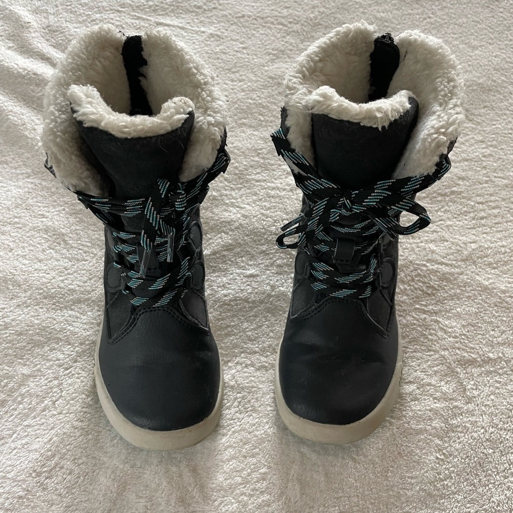 Merrell waterproof winter boot like NEW